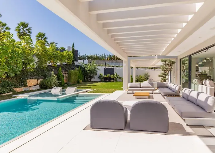 Haza Del Conde - Eaw Homes *