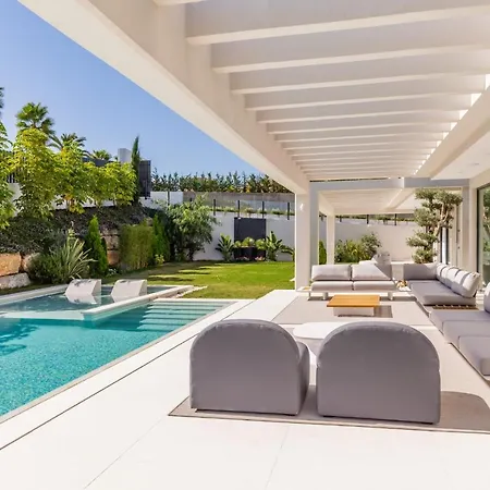 Haza Del Conde - Eaw Homes *